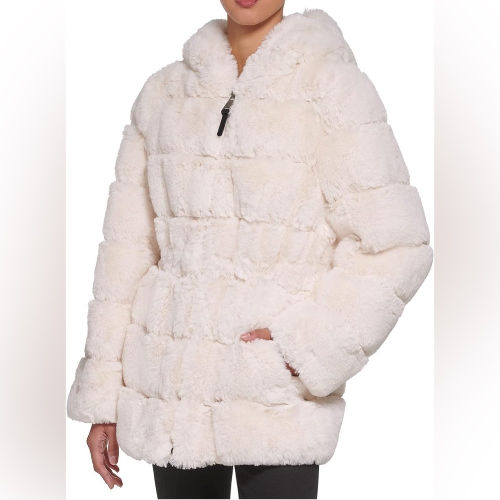 DKNY CREAM Faux Fur Winter Coat size M